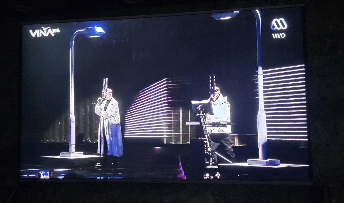 La media intro!!!! 😲🤯
#PetShopBoys
#Viña26