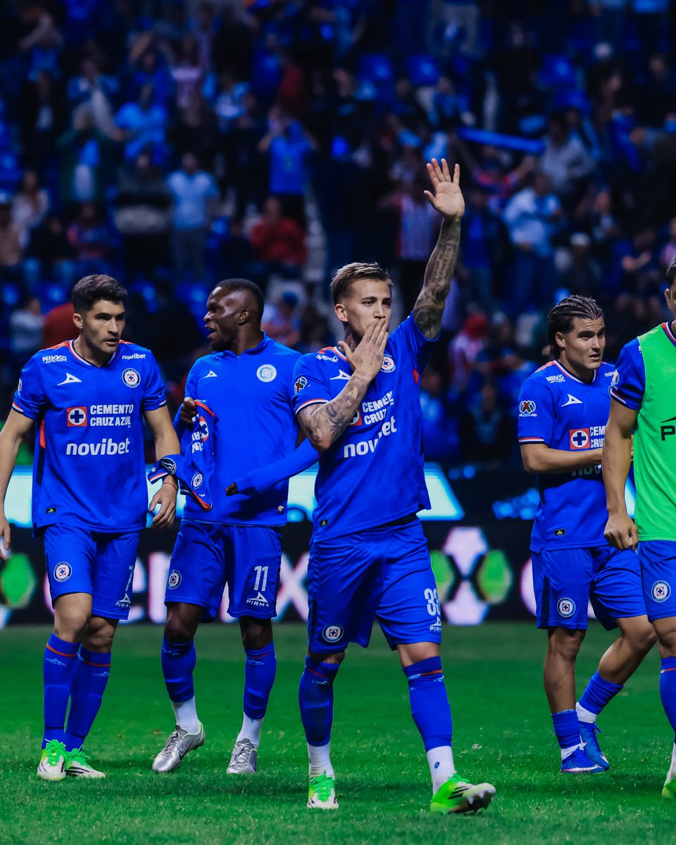 Gracias a todos los Azules que alentaron el sábado en el Cuauhtémoc. 

Juntos conseguimos los tres puntos. 💙