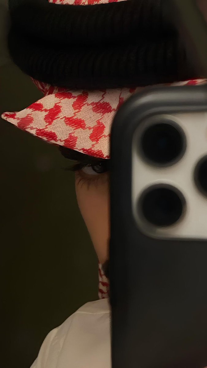 ‏ 𓊿 ཌེgյ tweet media