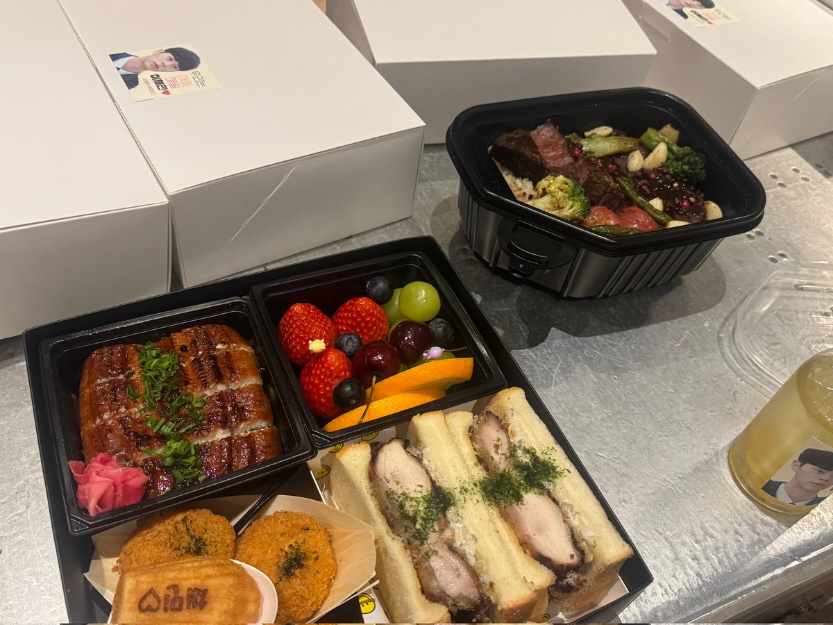kyungs2915's tweet photo. 서포트 인증해주는 이채민!
맛있게 먹어줘서 고마워🧡
#이채민 #이채민서포터즈 #챔프 #leechaemin #chamf https://t.co/WMzgFNEE0V