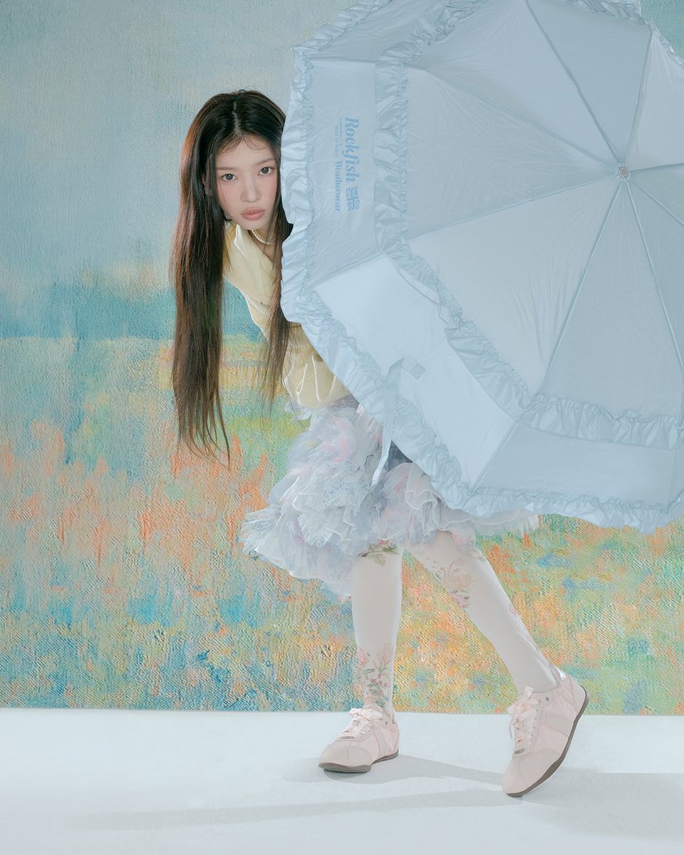 theillitnews_'s tweet photo. MOKA for Rockfish Weatherwear
#ILLIT #์์ผ๋ฆฟ #MOKA @ILLIT_official https://t.co/Eame7wk17e