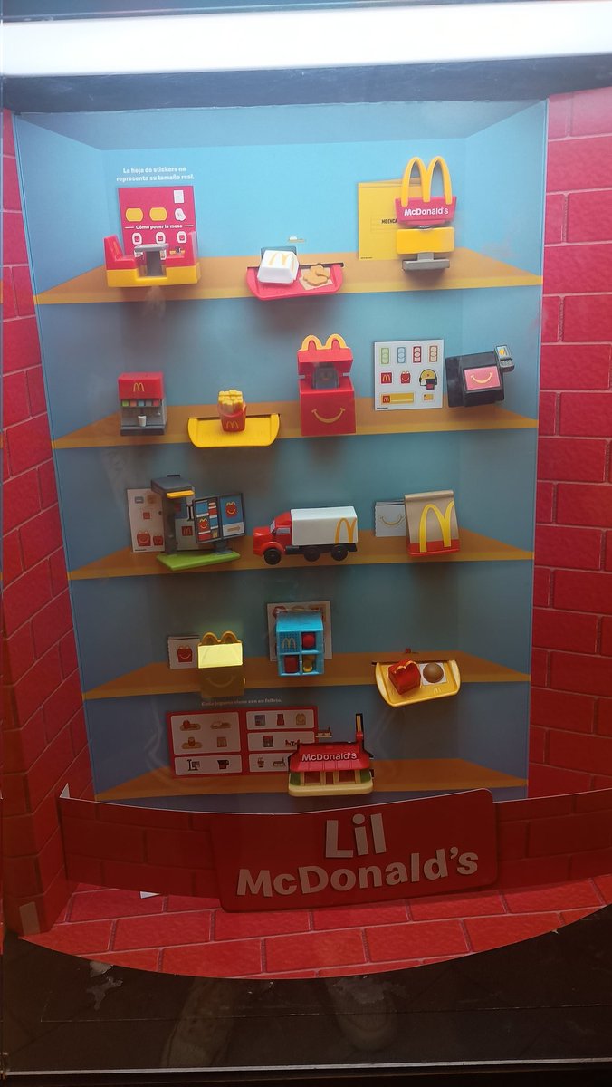 ElLichis's tweet photo. mira lo que son los juguetes del mac, tristisimo. https://t.co/TDkaP7jGnm
