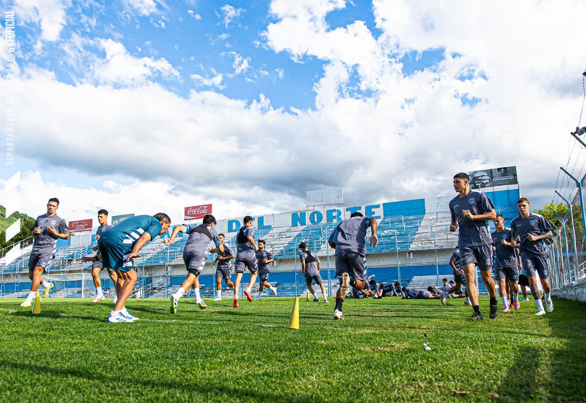 Todo muy celeste y blanco 🤍💙

Arrancamos la semana, el viernes nos vemos en casa 🏡