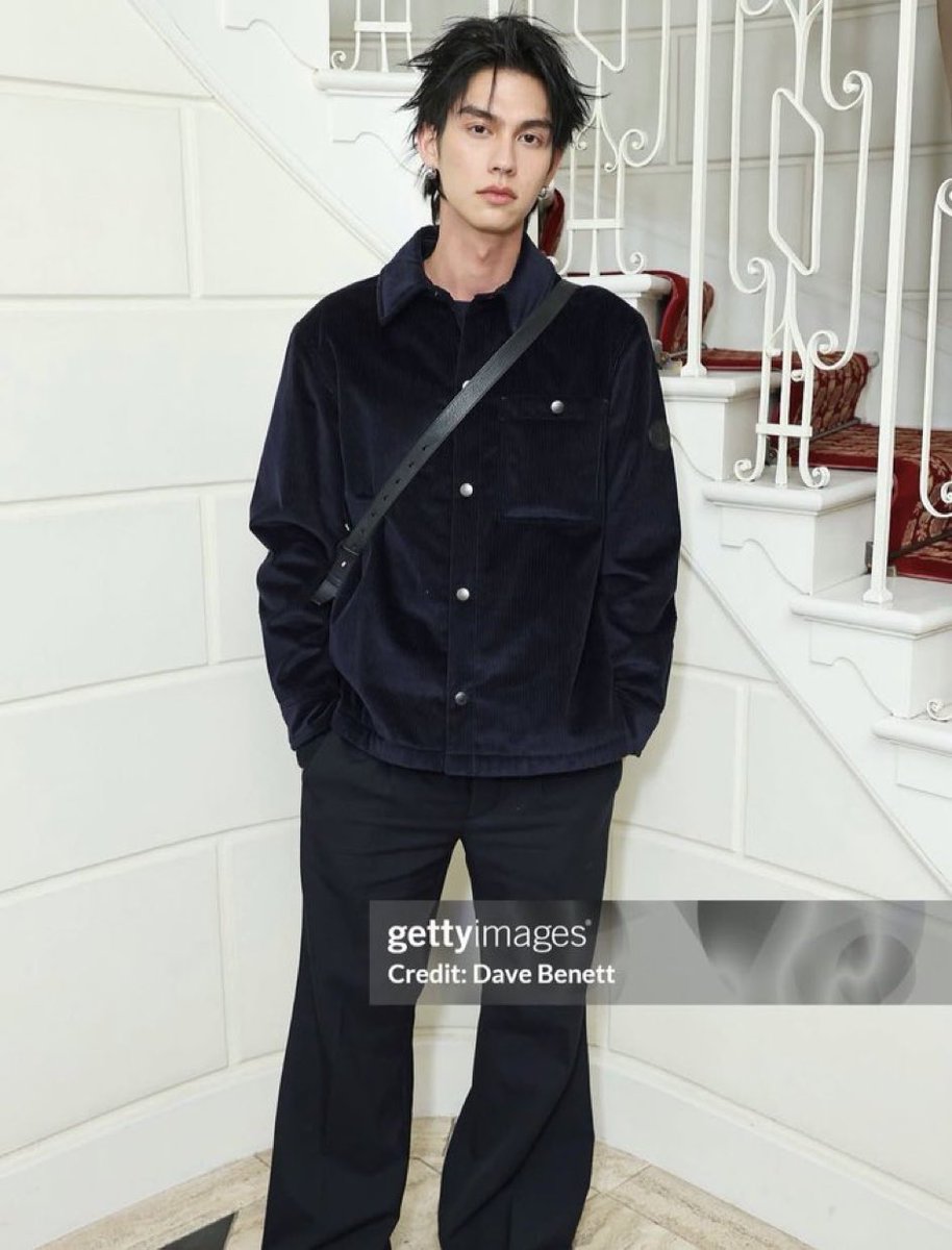 ลุค after party หล่อม้ากกกกกกกกกก

BRIGHT LFW 2026

#BurberryxBRIGHT
#BurberryAW26xBRIGHT
#Burberry <a href="/Burberry/">Burberry</a> 
#bbrightvc <a href="/bbrightvc/">bright</a>