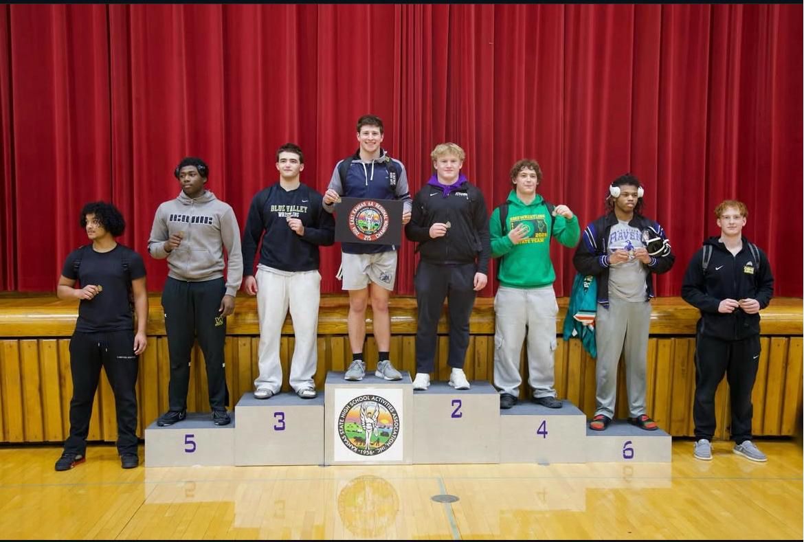 ConnorOwls65's tweet photo. Regional Champ! Proud to be a state qualifier again! @owhswrestling @OWFootball #pushtherock @ElevateRecruits https://t.co/iW118E3wM3