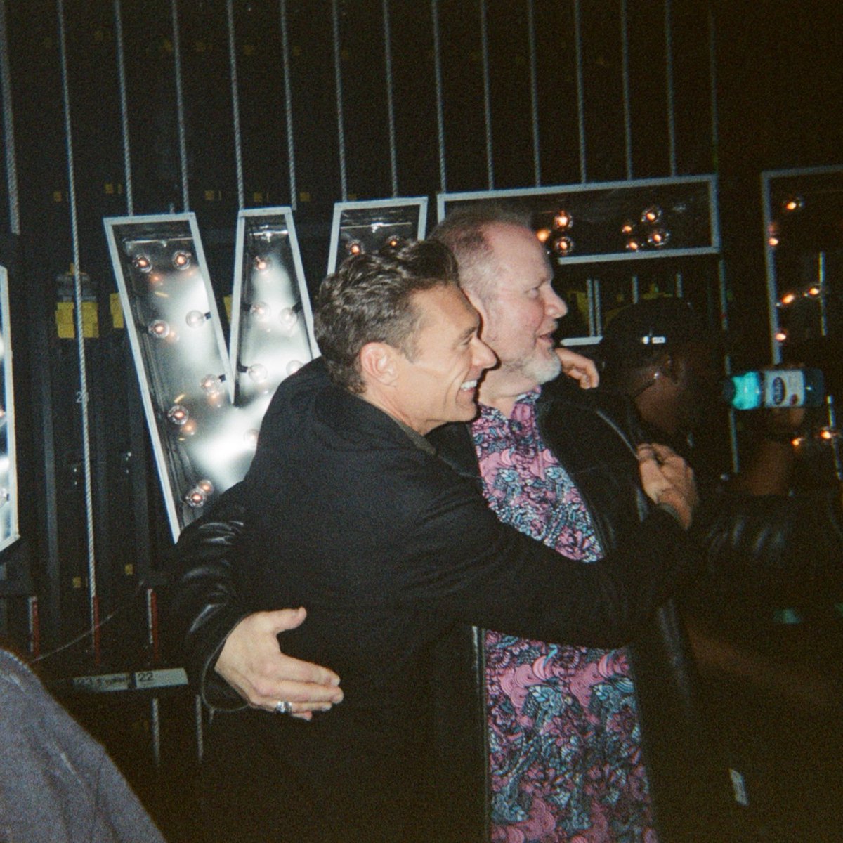 Ryan Seacrest tweet media