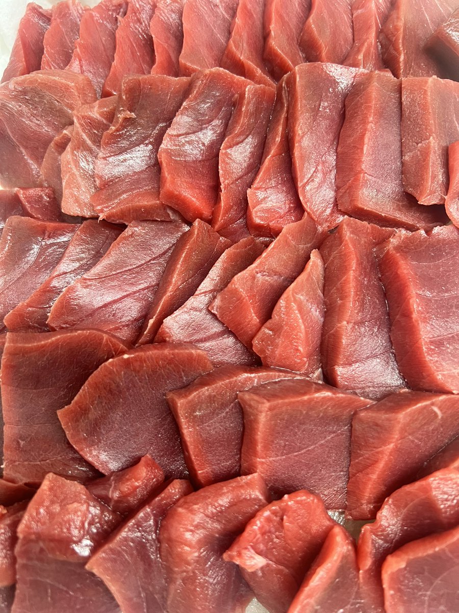 昨日、スーパーのお刺身買ってみたが、専門店には、かなわない…。もう