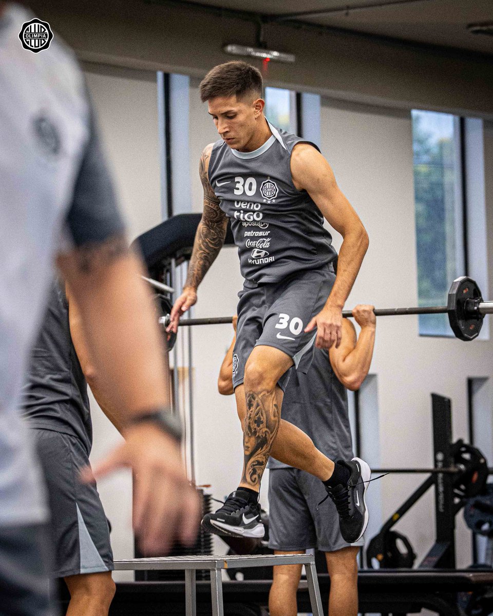 Club Olimpia tweet media