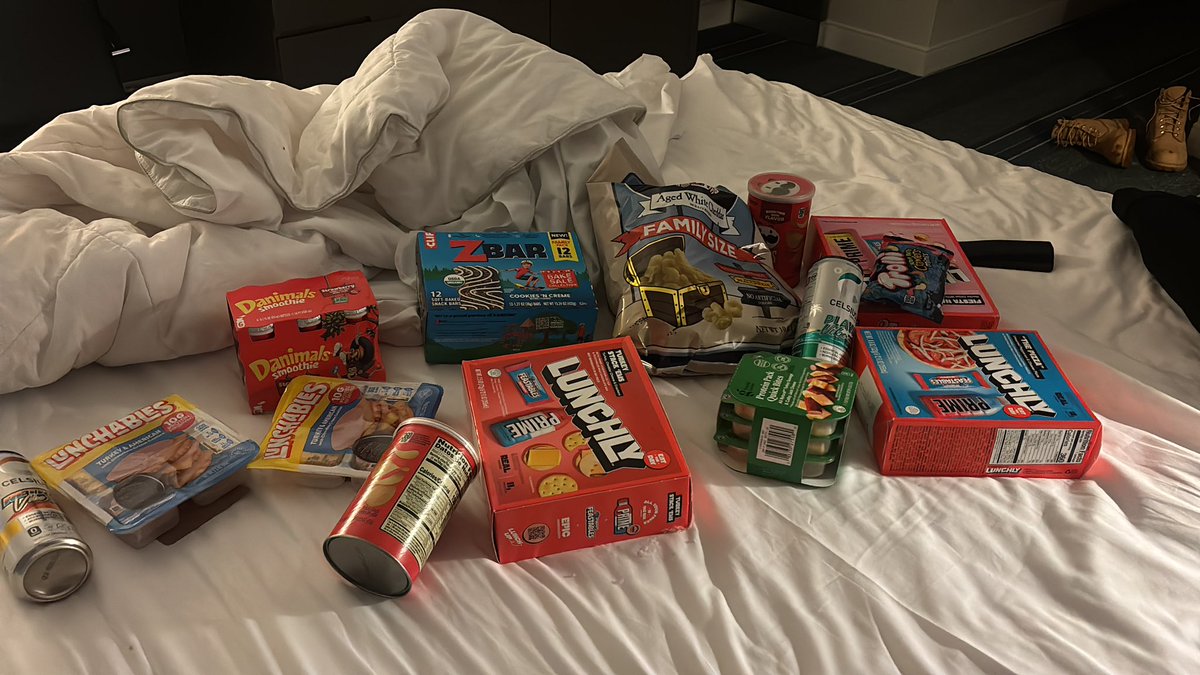 Walked over 30 minutes to a target bc nothing was open 😭