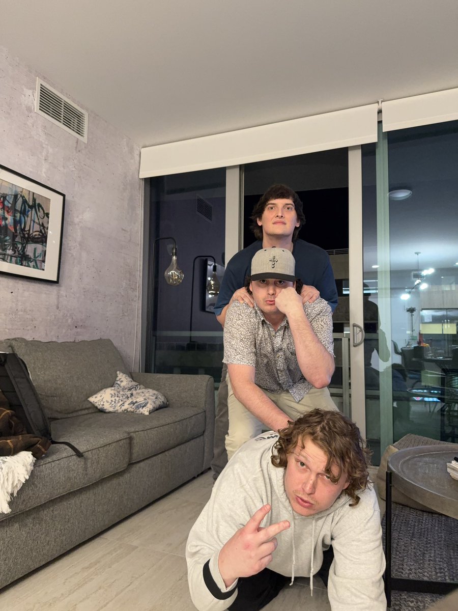 ACTIONMAN tweet media