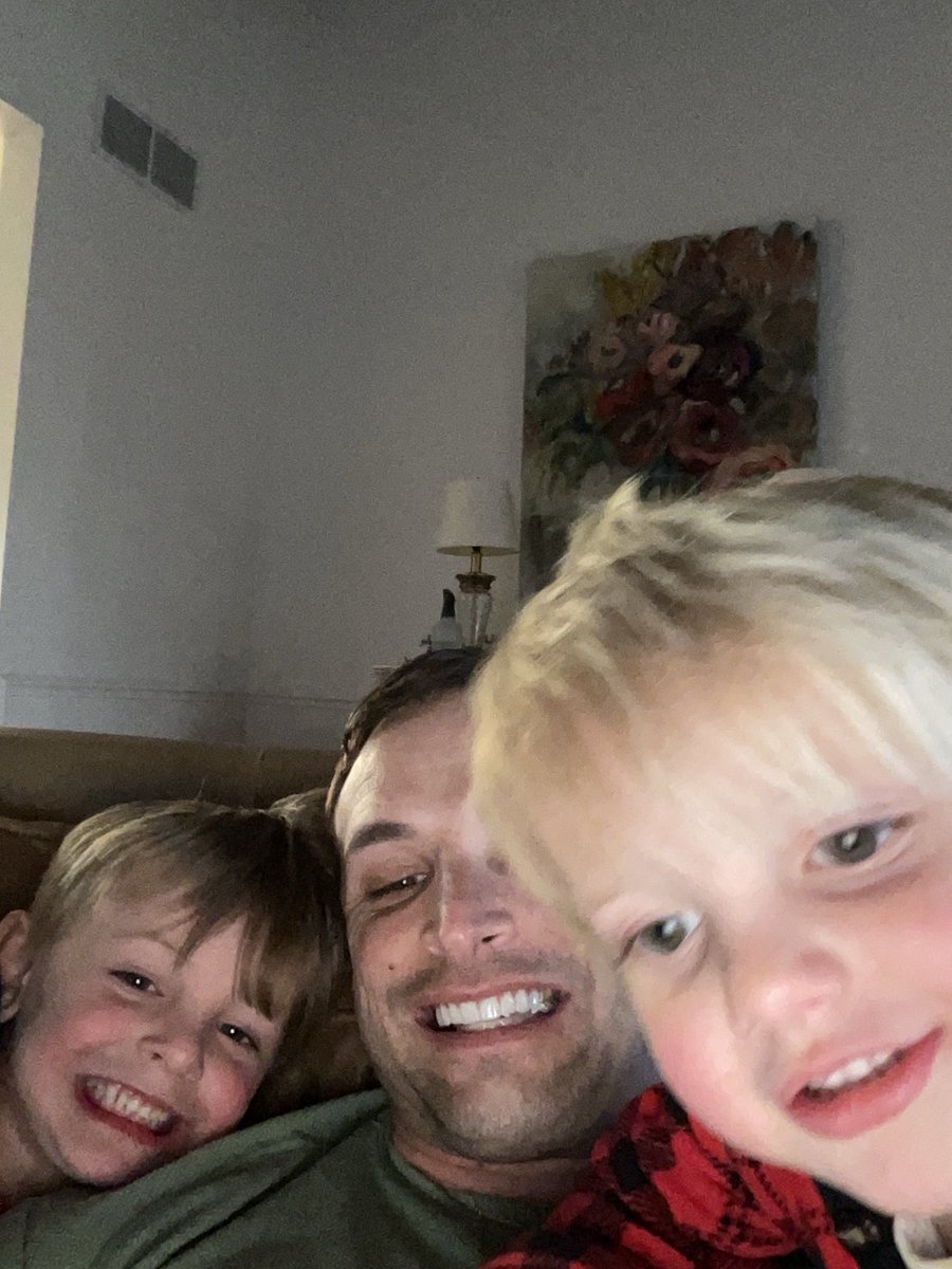 Aaron Pflugrad tweet media