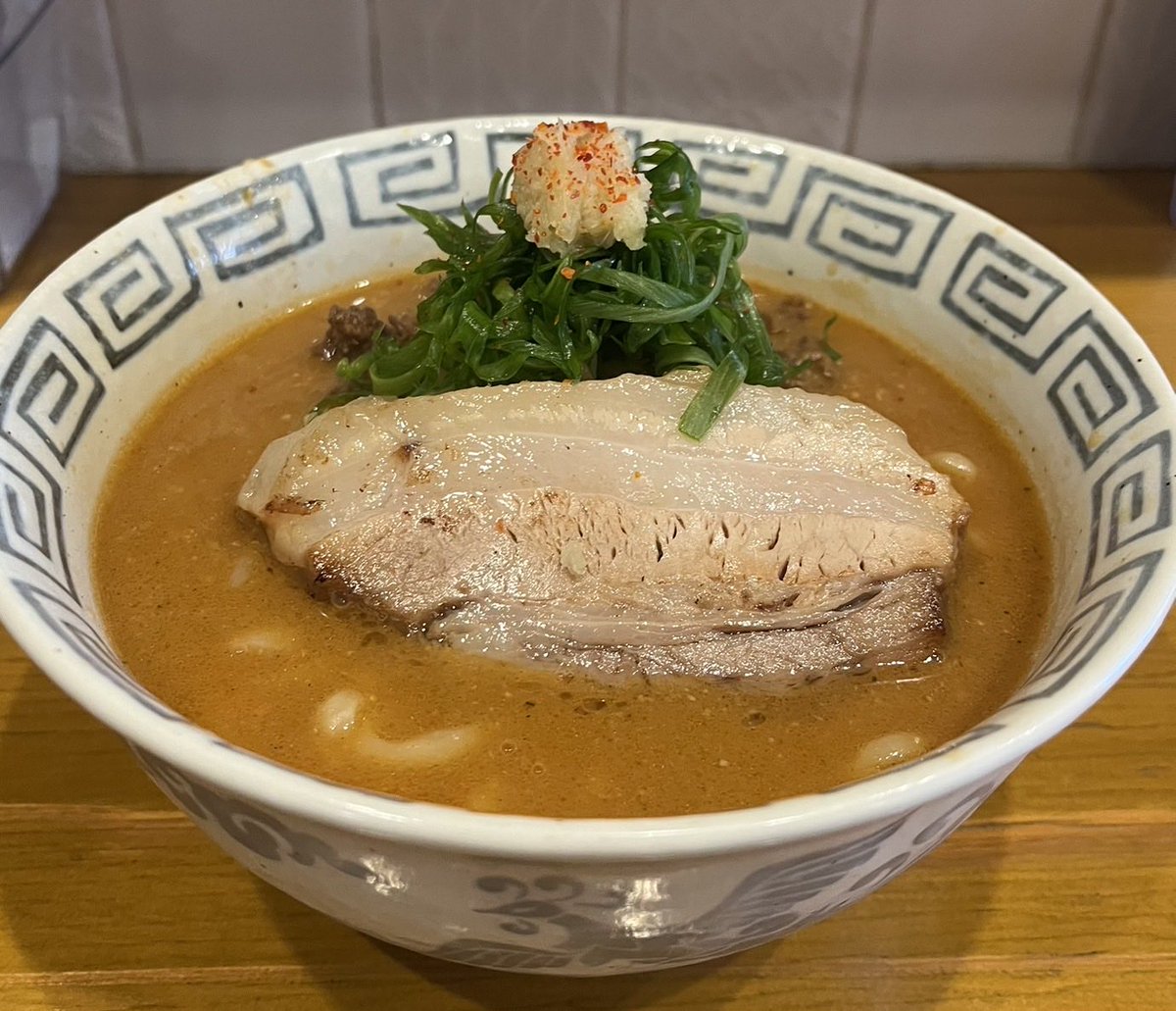 おはようございます！
本日営業致します！
味噌らーめん沢山ご用意しております！
自家製ニラキムチもあります！
味噌らーめんは今週いっぱいの提供となりますのでよろしくお願い致します！
それでは本日もよろしくお願い致します☺️