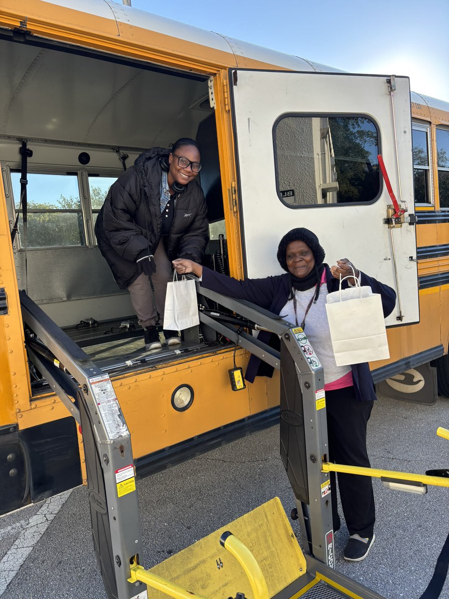 orr_ap's tweet photo. To our incredible bus drivers,you transport not just children, but precious cargo, and you do it with patience, kindness, and dedication every single day. Thank you for all you do,we appreciate you more than words can express! #BusDriverAppreciationWeek
@BCPSNorthRegion @DirMWS https://t.co/KrCyUL7nzP