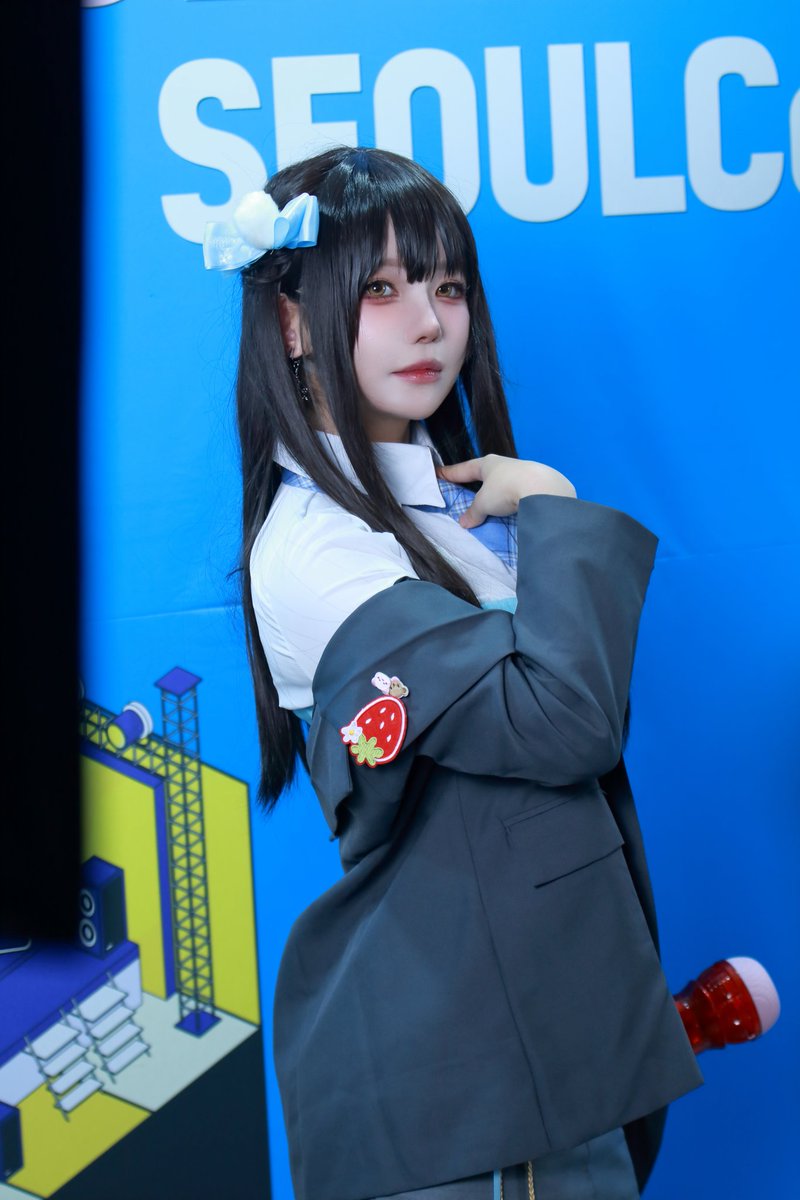 Manbo_DJ's tweet photo. 2025 Seoul Con
RZCOS Event Program
승리의여신: 니케 - 디젤: 윈터 스위츠
M : 미우뮤님(@miumyu_cosplay)
#SeoulCon #서울콘 #승리의여신니케 #인피니티레인 #디젤_윈터스위츠
#GoddessofVictoryNIKKE https://t.co/mB2psd3FZR