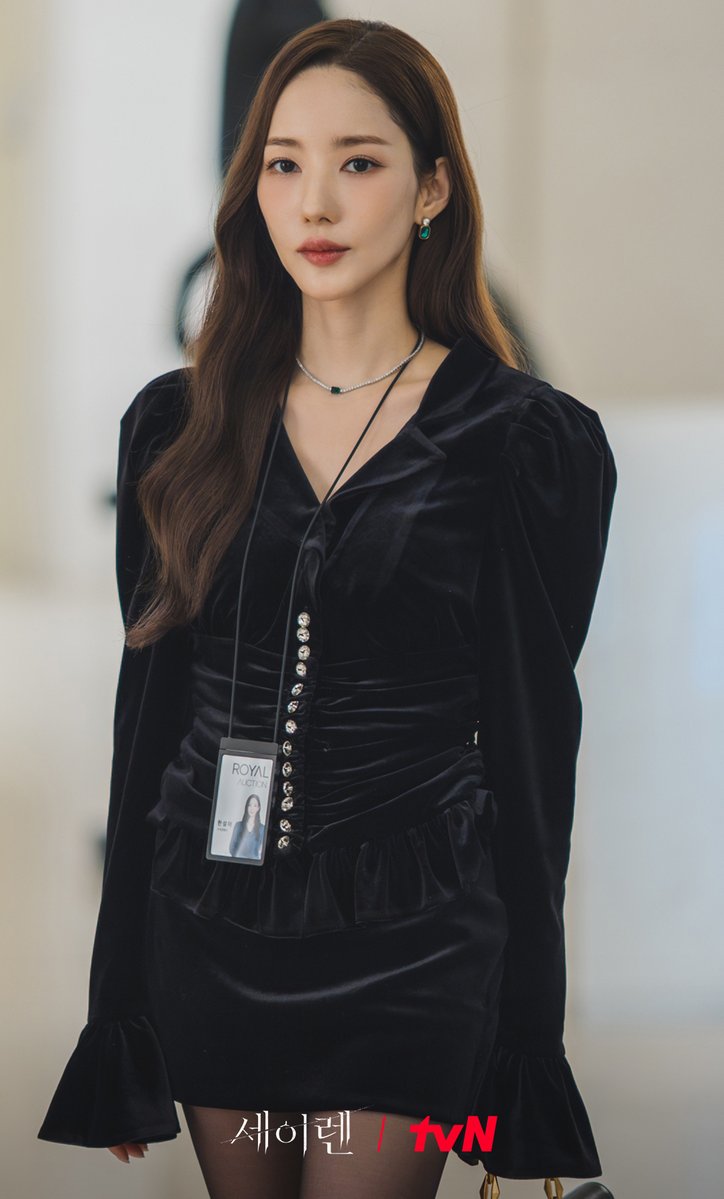 비비드한 컬러와 미술품처럼 화려한 스타일링✨
한설아와 완벽 싱크! 눈이 즐거운 박민영표 패션👗

치명적 로맨스릴러 <세이렌>
3/2 [월] 저녁 8:50 첫 방송ㅣtvN

#tvN #세이렌 #SirensKiss #tvnsiren
#박민영 #위하준 #김정현
#즐거움엔20tvN #스트리밍은TVING