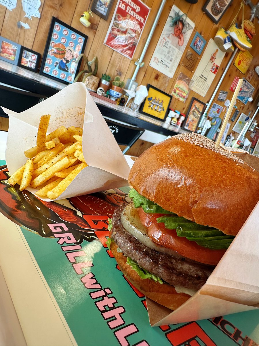 くみすけ tweet media