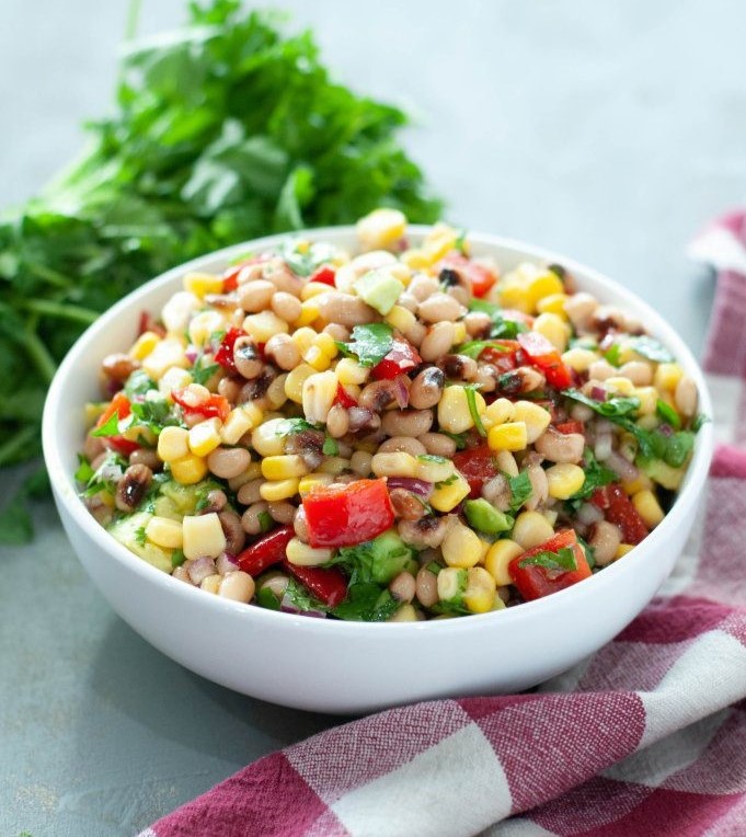 AllergicLiving's tweet photo. Consider your Memorial Day BBQ menu planned! From Sausage Kebabs with Smoky Pepper Dip, to Black-Eyed Pean Salsa, to showstopping Red, White &amp; Blue Cake Cups &amp; Watermelon Salad, your guests are in for a 💯 tasty celebration. Check these out + more:
https://t.co/8QP1YJnc3h https://t.co/dwEO7WbIcQ