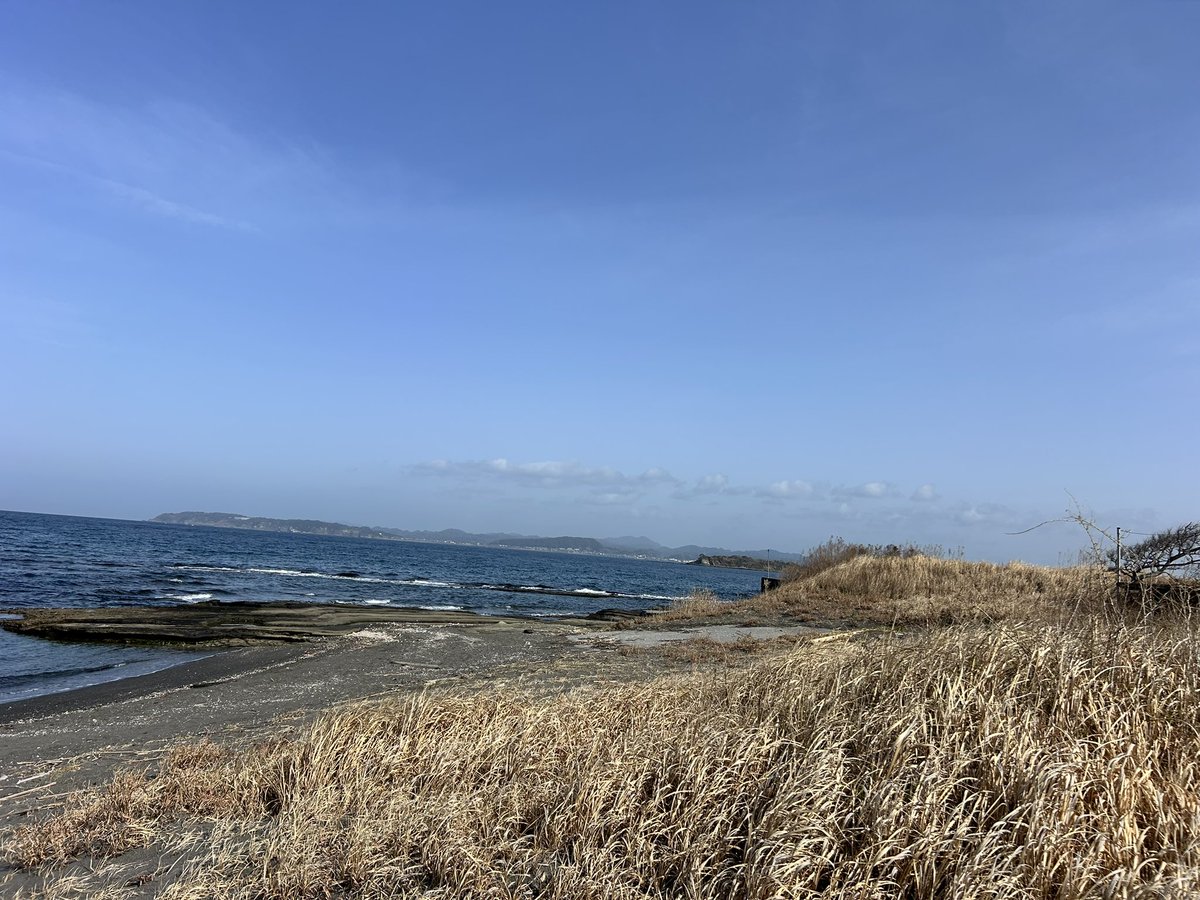 addmeoretachi's tweet photo. トレジャーハンターズの撮影初始動
千葉県館山市の塩見海岸の埋蔵金を追い求めて

＃千葉県 #館山市 #塩見 #塩見海岸
#埋蔵金 #埋蔵金伝説 #沈没船
#財宝 #お宝 #宝探し
#トレジャーハンター
#小判 #元文小判 https://t.co/hdwABsrgne