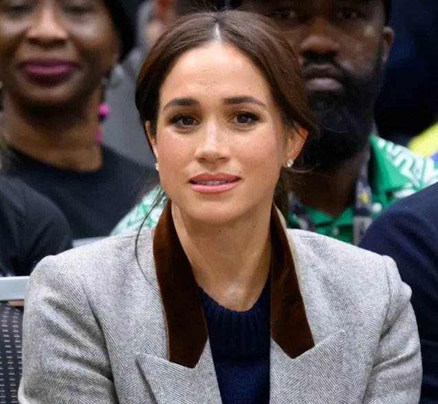 Up the workers says Sal. tweet media