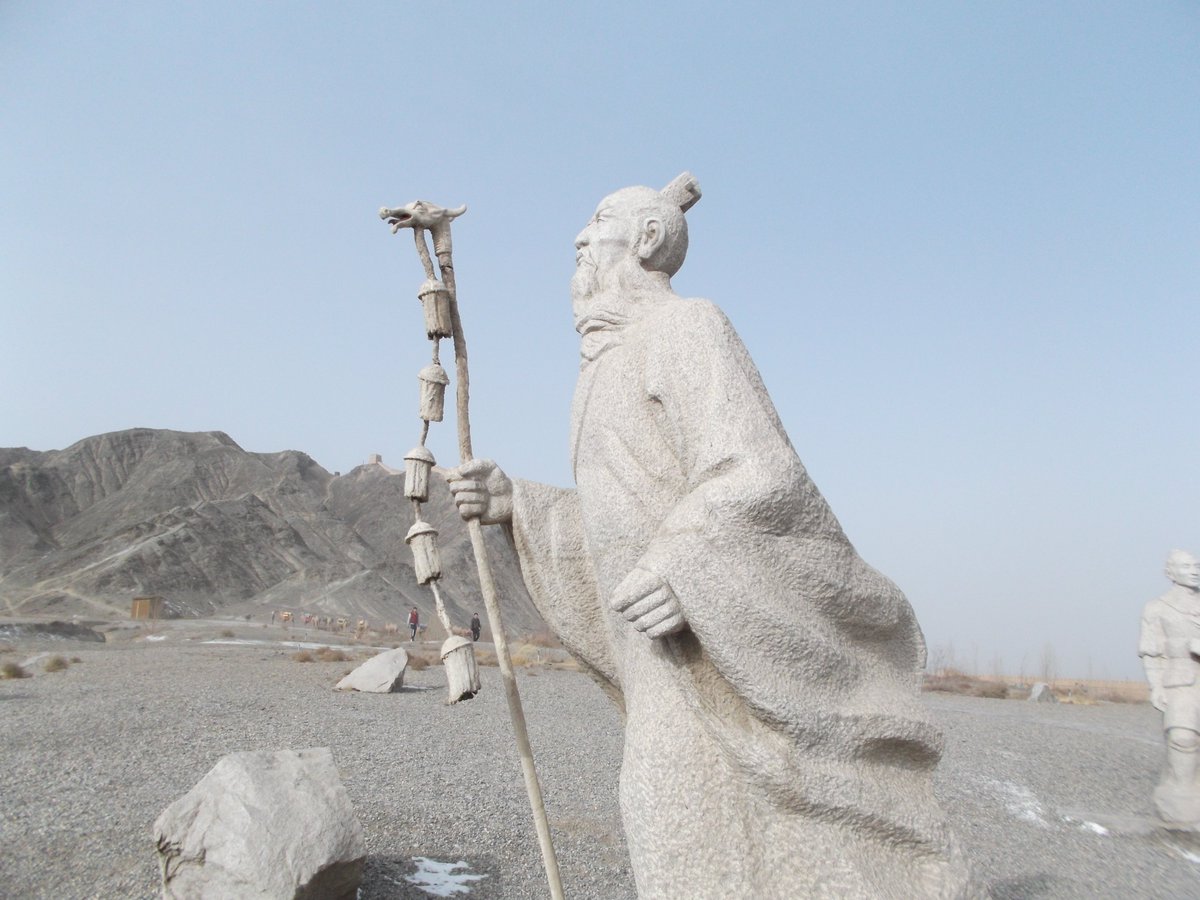 my1china's tweet photo. Year ?? - 114 BCE of 五千年的历史在线 
👉https://t.co/MR93qJFwZZ
张骞 Zhang Qian

In the fourth year of the Yuanshou era (119 BCE), Emperor Wu again dispatched Zhang Qian to the Western Regions. 

Photo taken in Gansu @HiGansu in 2014CE and made into video in X above https://t.co/g6NIg1ySEW
