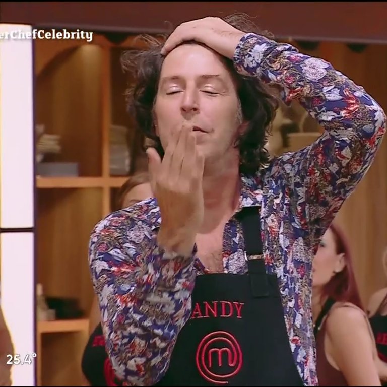 enanadecaca's tweet photo. Andy: "Soy el mejor, solo tuve un mal día."

 #MasterChefCelebrity https://t.co/r04ted596w