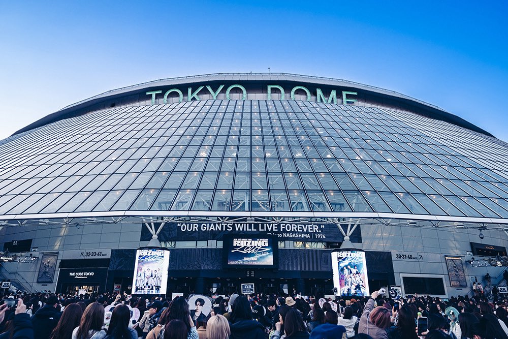 SMTOWN tweet media