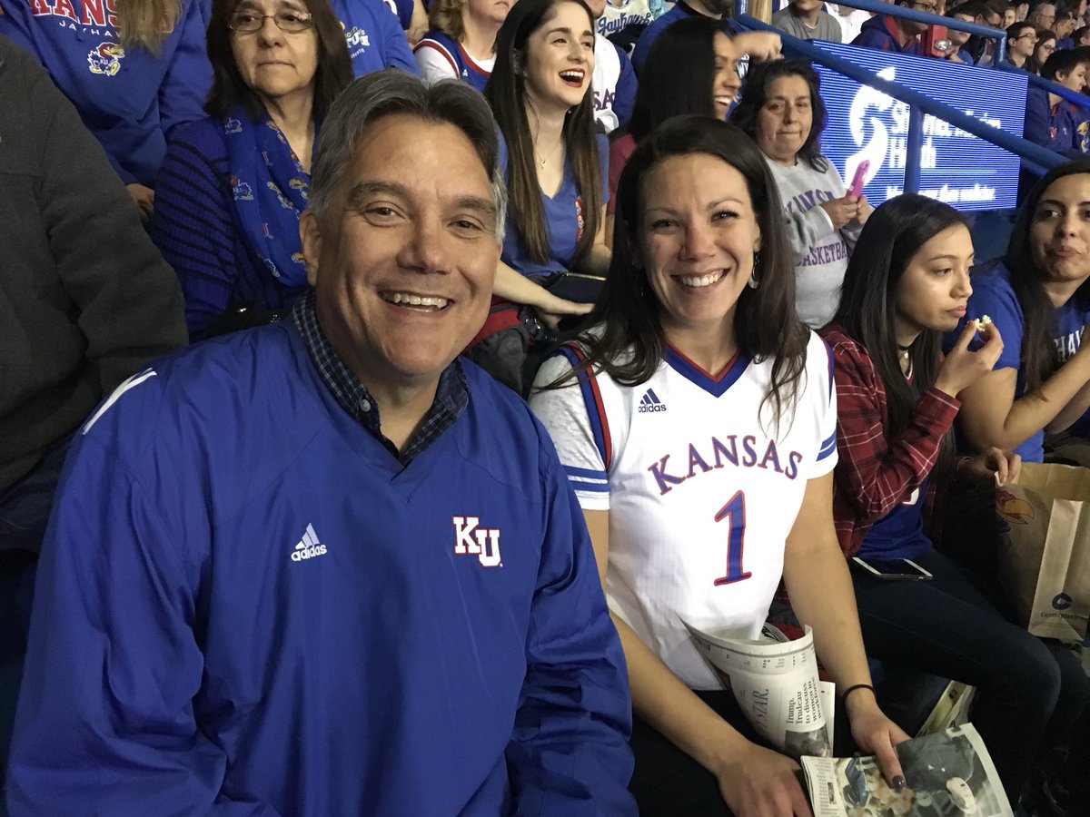 burrito_stan's tweet photo. #kusuperfan https://t.co/sRZcMvu4nV