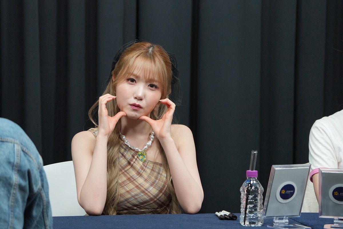 SayMyName】 先週のファンサインイベントにて📸💖 #SayMyName #HITOMI