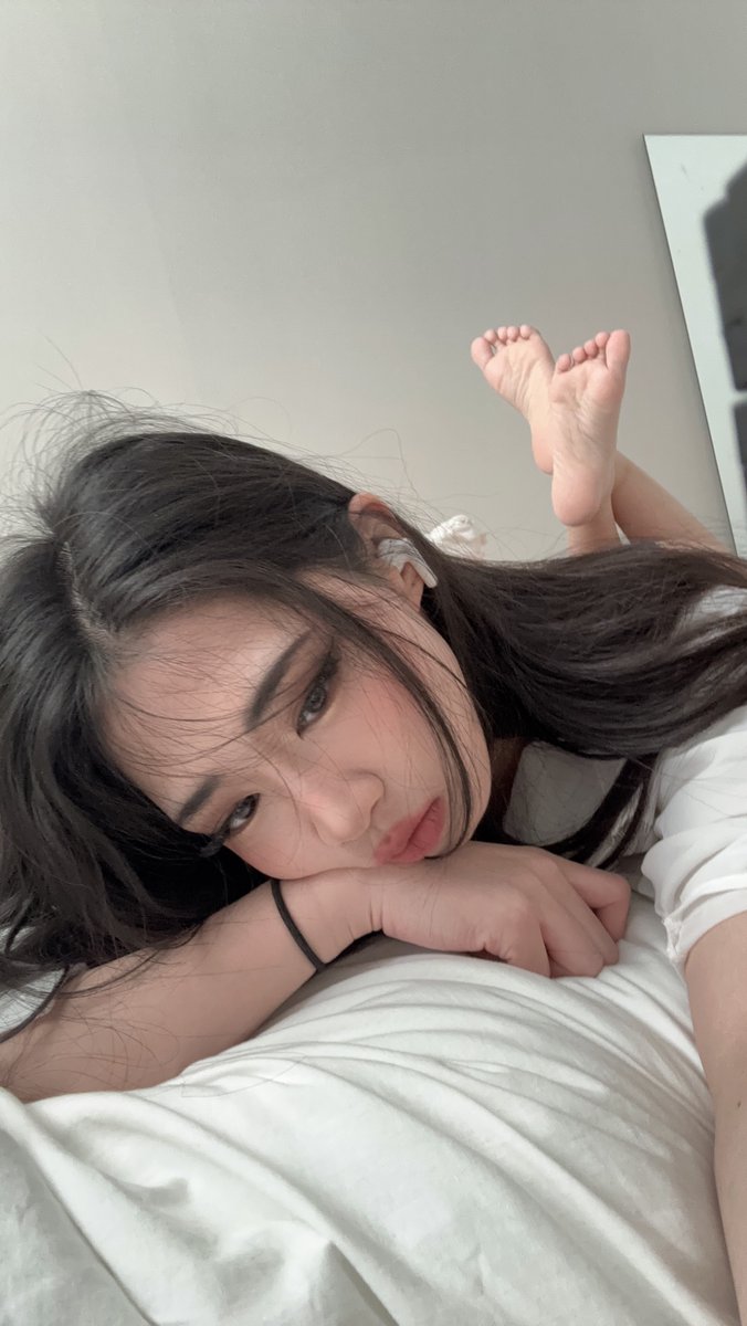 nnari ღ tweet media