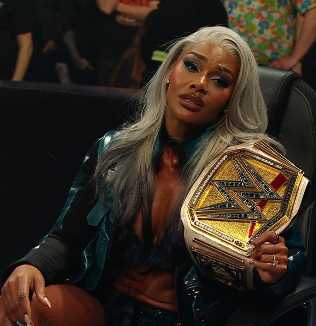 Roman’s Baby ❤️ tweet media