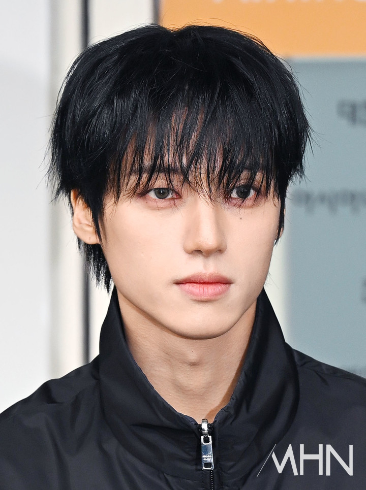 What a crazy face ...