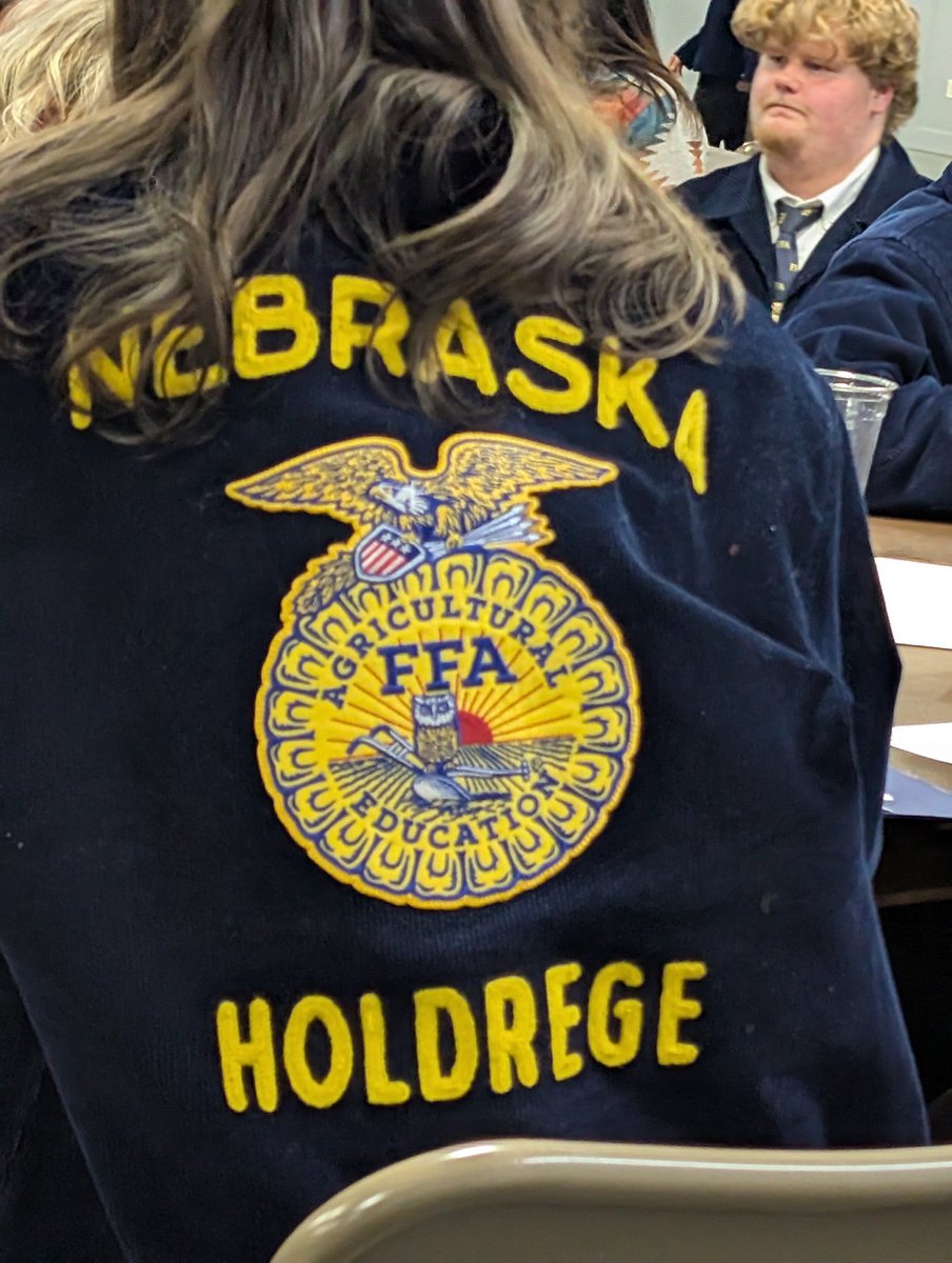 Clay_StraightRo's tweet photo. The future looks better and brighter thanks to the Blue corduroy. Had the opportunity to call the Gothenburg and Holdrege FFA auctions over the weekend.
#NationalFFA #FFAWeek #BlueandGold #Agriculture #AgEducation #Auctions #auctionswork https://t.co/ofcGLhQSVD
