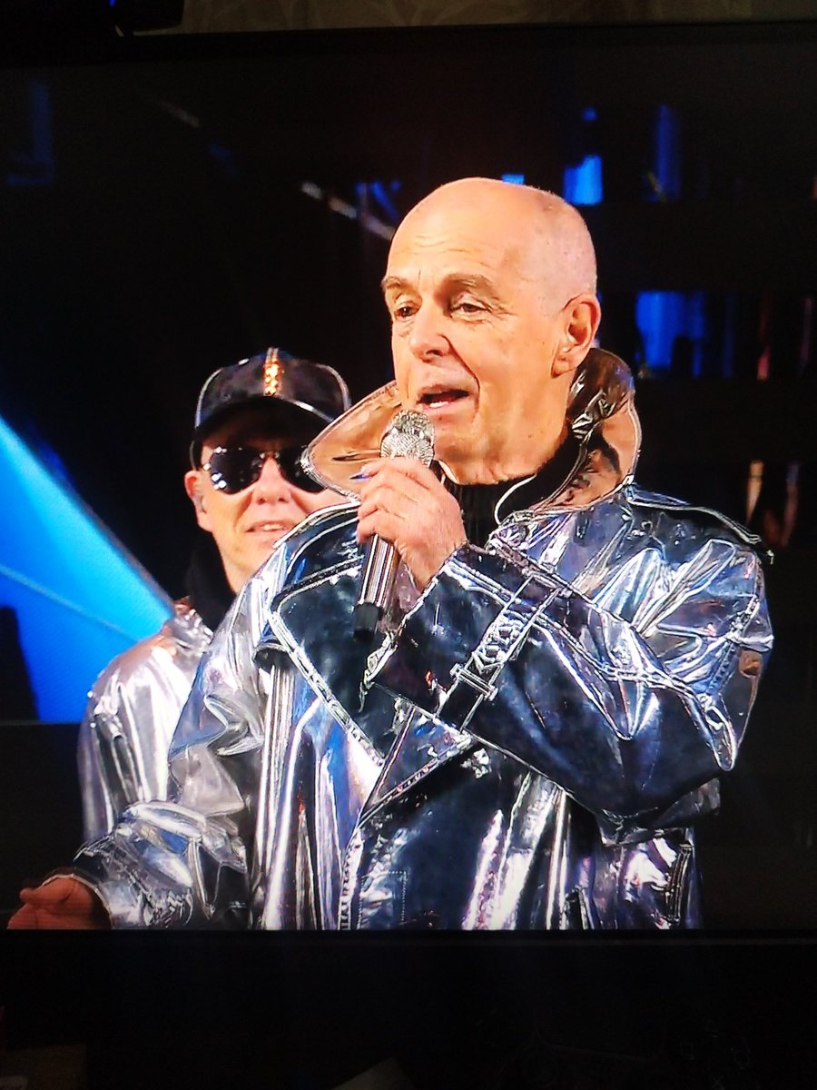 charly34ramirez's tweet photo. Lo mejor por lejos ,en años del Festival de Viña del Mar #PetShopBoys https://t.co/jk98rueShQ