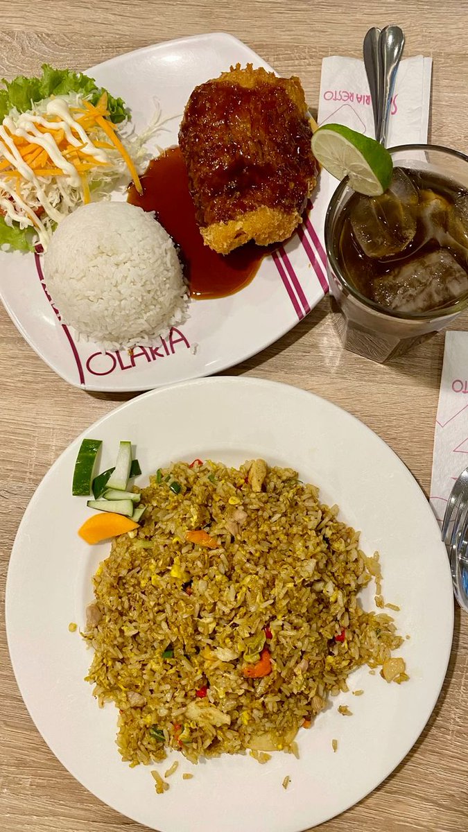 sibiwl's tweet photo. Spill menu favorite kalian dong kalau ke solaria😋🤤 https://t.co/TWUm7oav9Z