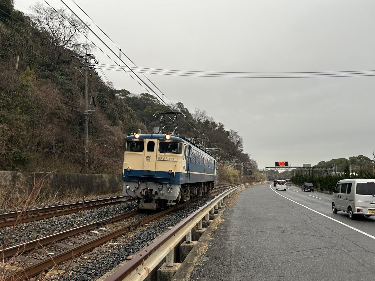 なんか通過してわろりん