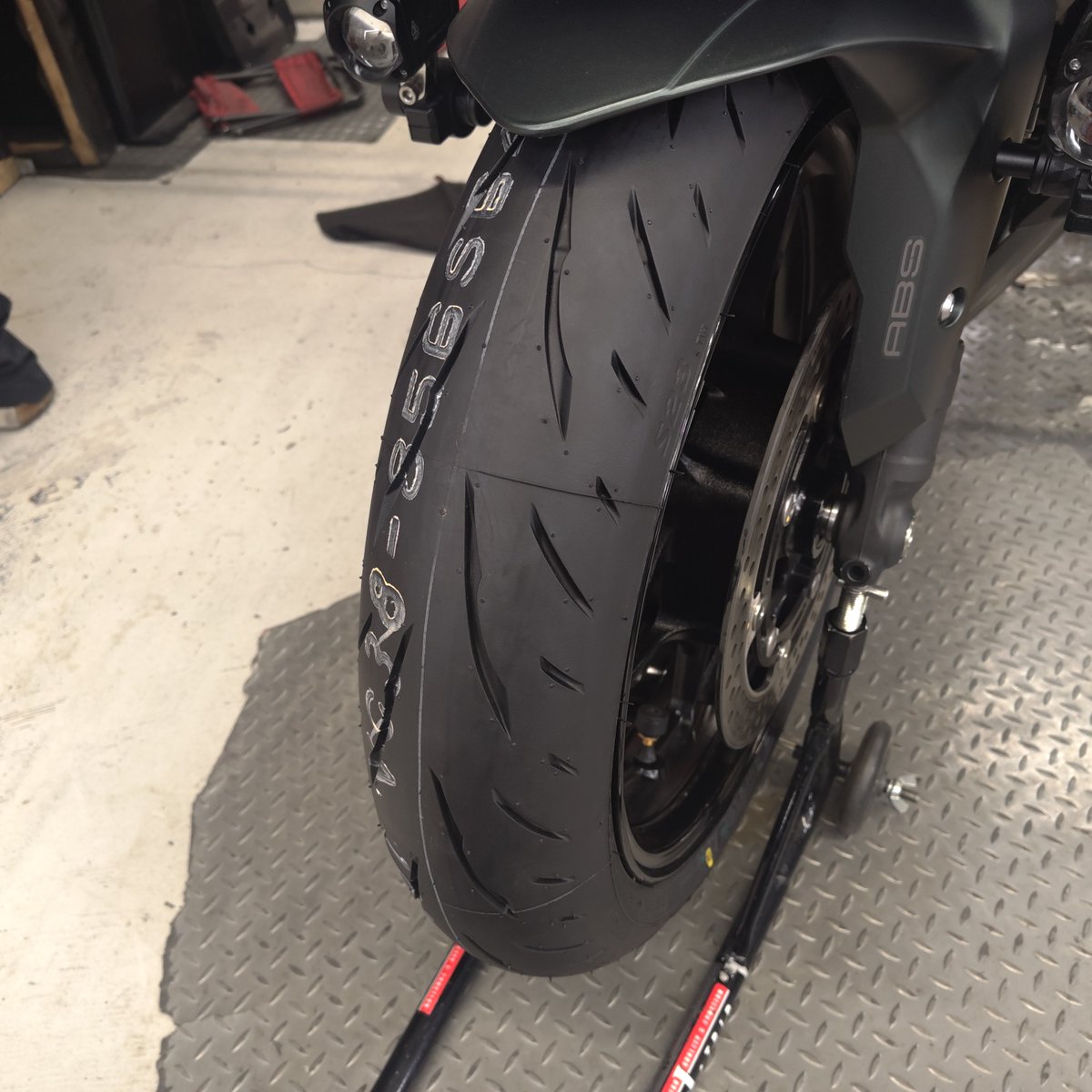 S23タイヤ交換させていただきました！】 京都八幡店です