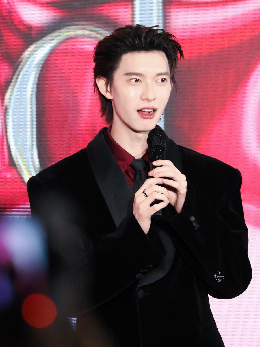 The world is better simply because you exist. @ppoohkt #ppoohkt ꔛ