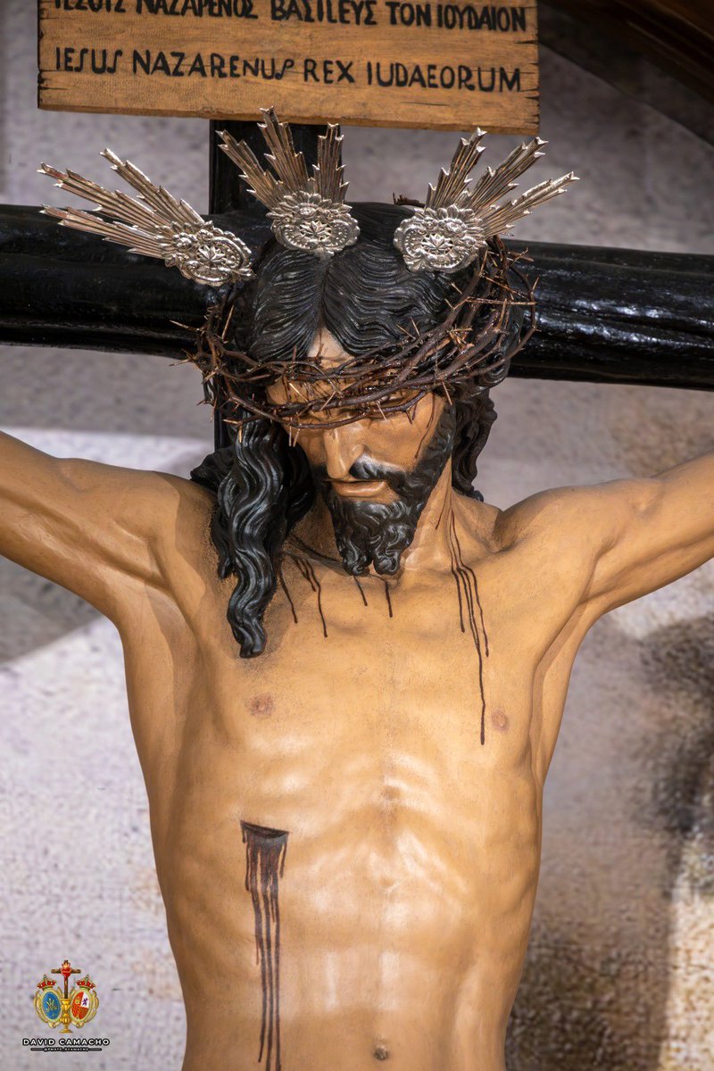 PRIOSTIA | MONTAJE ALTAR DE QUINARIO.

El Solemne Altar de Quinario en Honor al Santísimo Cristo de las Aguas nos traslada al Monte Gólgota en el momento supremo de la Redención.