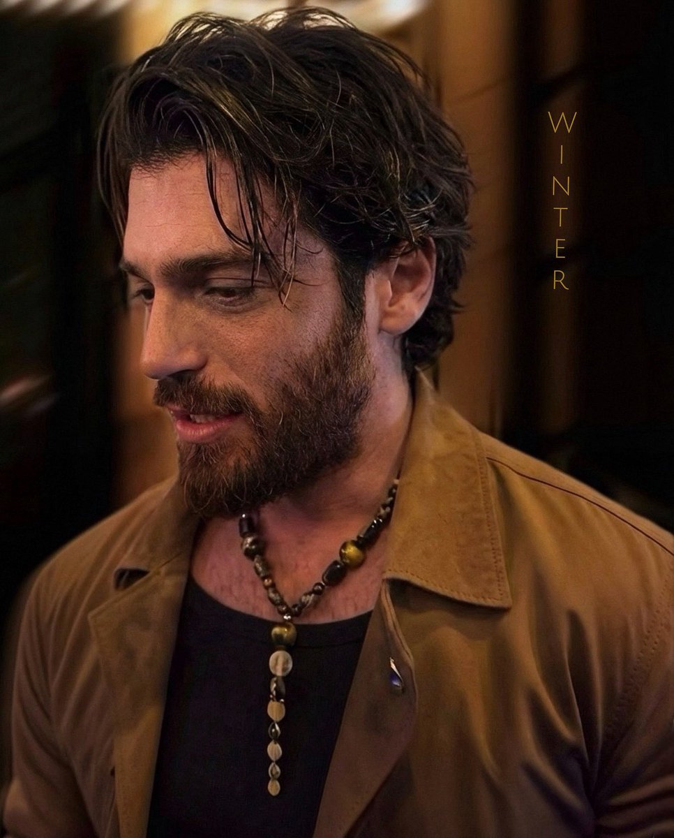 «Sólo triunfa en el mundo quien se levanta y busca a las circunstancias y las crea si no las encuentra.»
George Bernard Shaw
Buenos días a todas 🌞
Feliz martes 😊
#CanYaman 👑
#Sandokan 🐅
#ElTurco ⚔️