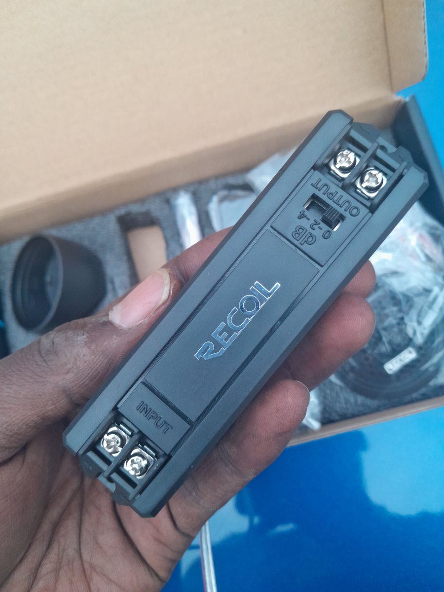 boombox_audioke's tweet photo. 🔊 Recoil RET1 1” Tweeters 🔥
Clean, crisp highs 🎶
Powerful sound clarity ✨
Compact size, big performance 💪
Perfect upgrade for your car audio! 🚗🔊
DM to order 📩
#RecoilAudio #CarAudioKE #Tweeters #SoundUpgrade #CleanSound #NairobiCars https://t.co/QcwuvAj9ua