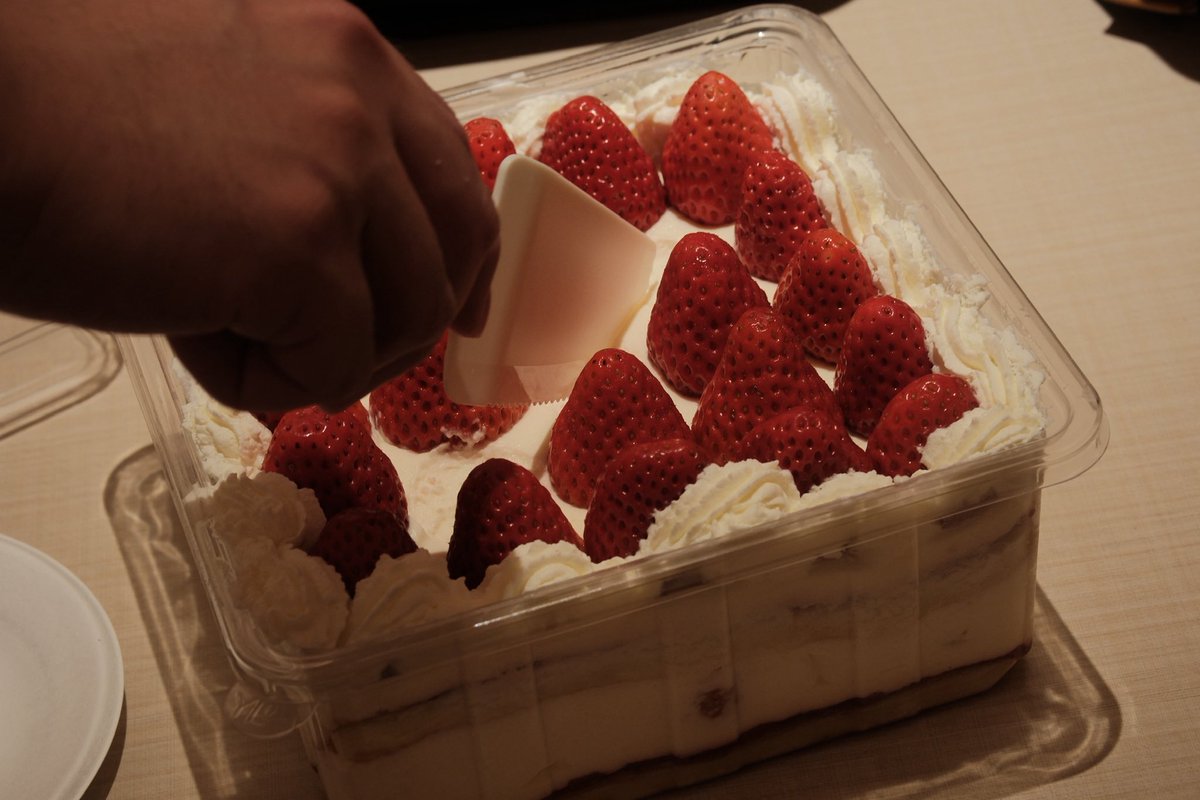 Googooburger tweet media