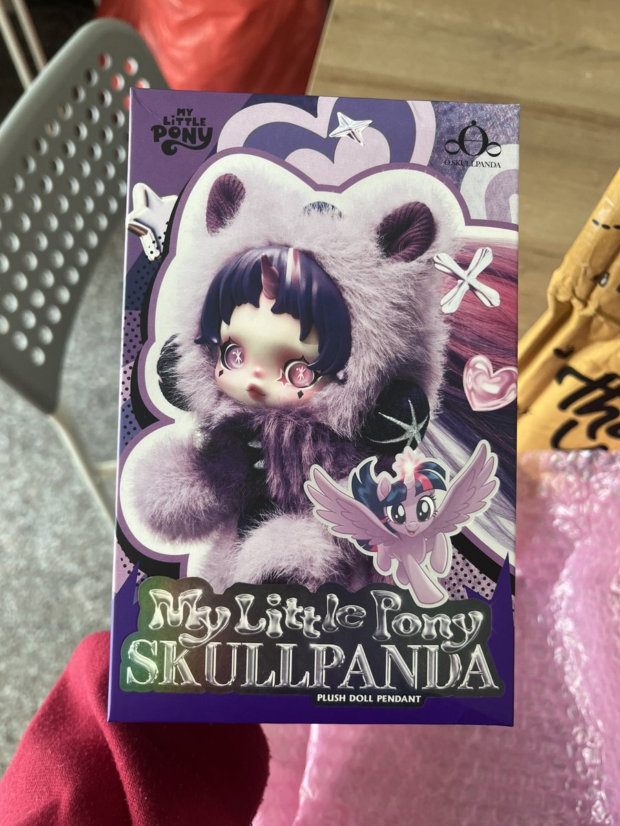 Awwww! I want Twilight✨