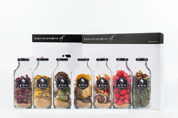 🌸#RT + 팔로우 추첨 서코티켓 증정!♥️

없는게 없는 술판다키트 라인업 ✨(๑´ڡ`๑)
취향 따라 골라보자 🥂💫

#술판다 in 22회 서디페팝업 💌
#서코 #서디페 #서금페
✔️디저트 맛집 정보 보기
🎁 comicw.co.kr/s/iOGC