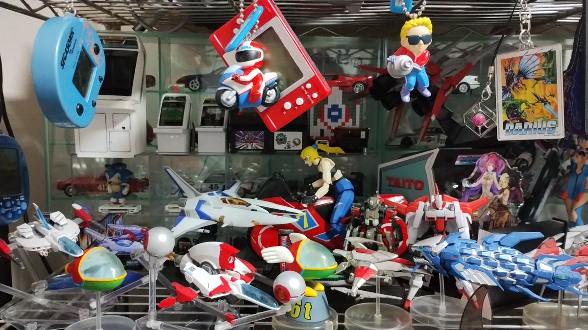 333SPGTO_X's tweet photo. #セガハード 棚 少しレイアウト整理しました。
TAITAN基板ミニチュアどっか行っちゃったけどw
#メガドライブ #セガサターン #ドリームキャスト #セガマークIII #SG1000II #SC3000 #NOMAD #GENESIS #SC3000 #MASTERSYSTEM #アストロシティ
動画は以前のレイアウト
➡https://t.co/gy4HjNlWko https://t.co/o3YwS27hBE