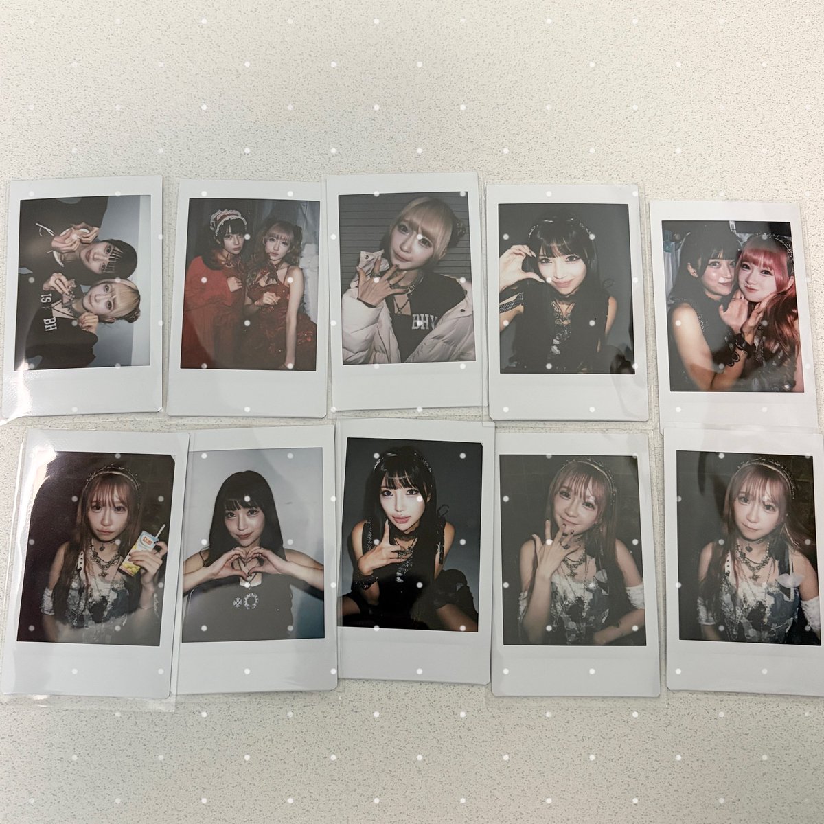 ___sn24's tweet photo. 交換か買取お願いします^_  ̫_^っ🪄
ツアー名古屋と東京いきます✈️꒷꒦♡

#REIRIE https://t.co/2UsERuKQeW