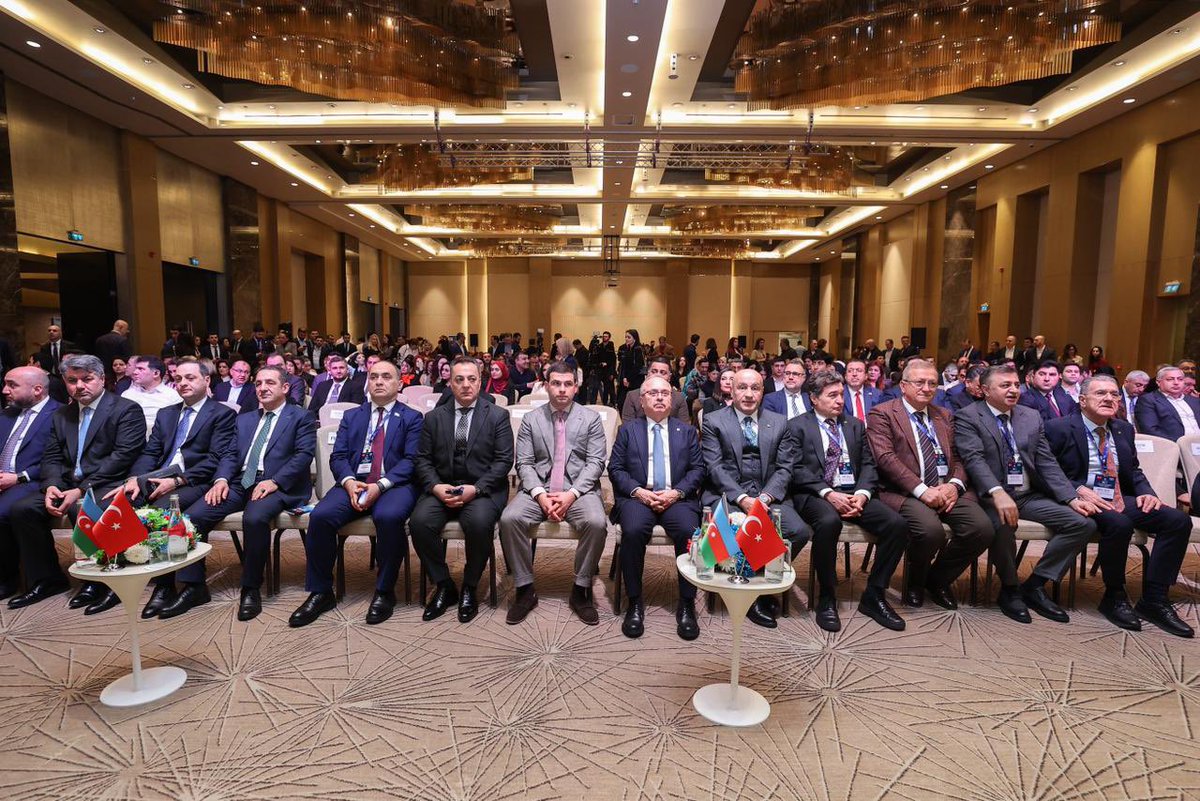 MammadovOrkh's tweet image. 🇦🇿🤝🏽🇹🇷 iş adamları arasında əməkdaşlığın və ticarət əlaqələrinin inkişafına töhfə verən daha bir tədbir – 'Türkiyə-Azərbaycan ticarət nümayəndə heyəti və B2B görüşləri' keçirildi. @turkihracat və #KOBİA-nın tərəfdaşlığı ilə təşkil olunan tədbirdə sahibkarlara dəstəyimiz barədə