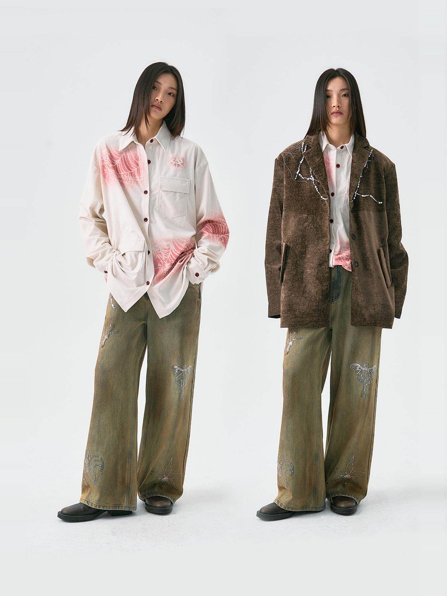 cpctofficial's tweet image. Braid Shirt

Comfortable corduroy fabric; original graphic design. Spray-dye print technique; high-quality wine-red buttons; dual-entry flap pockets.

#CorduroyShirt #GraphicPrint #VintageButton #UtilityPockets #StatementShirt