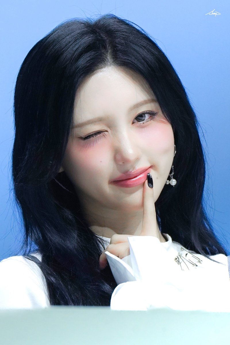 20260223 IVE REVIVE+ showcase

#GAEUL #가을 #김가을
#IVE #아이브