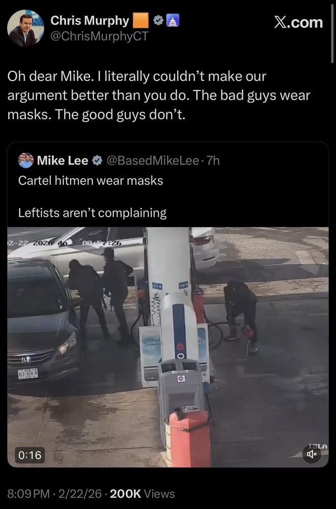 tbone4346's tweet photo. @RapidResponse47 @POTUS Utah MAGA Senator Mike Lee, proving once again why he is one of the dumbest US Senators in history. After realizing that he had just made the argument about why the pedophile führer's ICE Nazis should not be wearing masks, the blithering idiot deleted his post. 😂🤣😂🤣😂🤣👇 https://t.co/cMX8d0Js6T