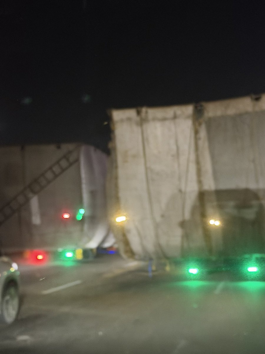 arora0806's tweet photo. @nitin_gadkari Dear Nitin Gadkari,
Why are trucks &amp; buses in Punjab driving zig-zag and overloading without fear? They are risking innocent lives every day. Why is strict action not being taken? Road safety cannot be ignored. #Punjab #RoadSafety https://t.co/mfcSEmLeVC
